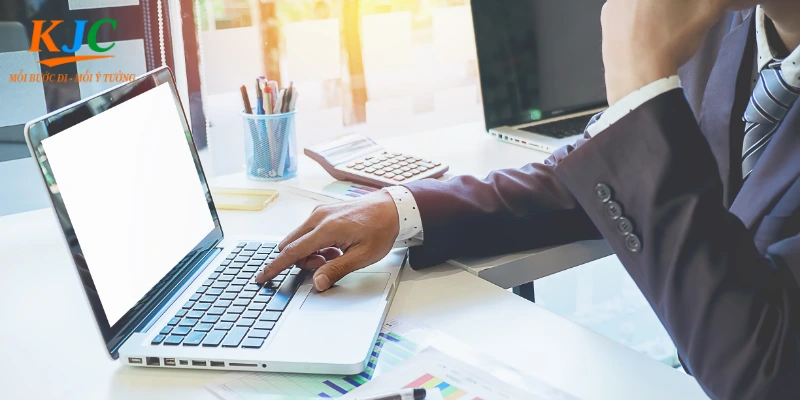 Lộ trình thăng tiến cho vị trí HR KJC